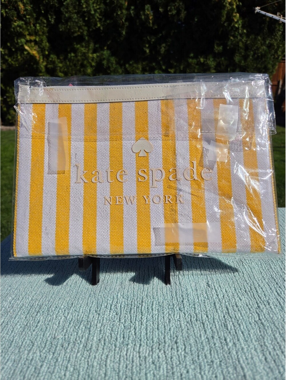 New Kate Spade Street Tote Large Zip Pouch Canvas Stripe Yellow Sesame WLR00560